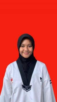 JUARA 3 SENIOR PEMULA U.49 PUTRI Nabila Destya Happy Hapsary